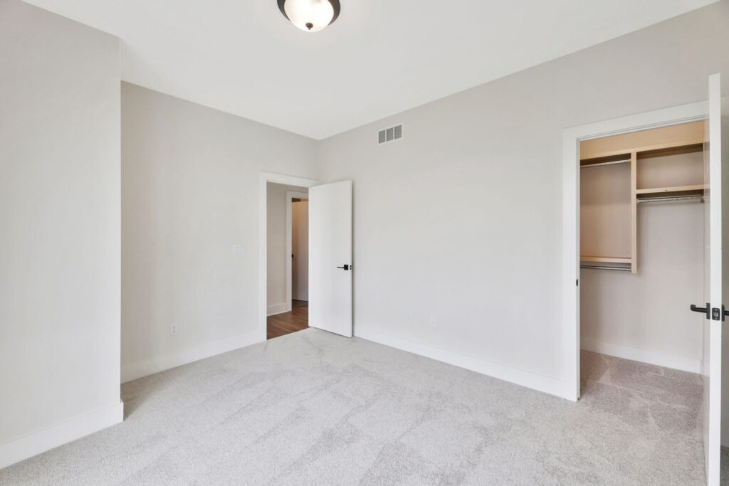 23-web-or-mls-0H5A9356