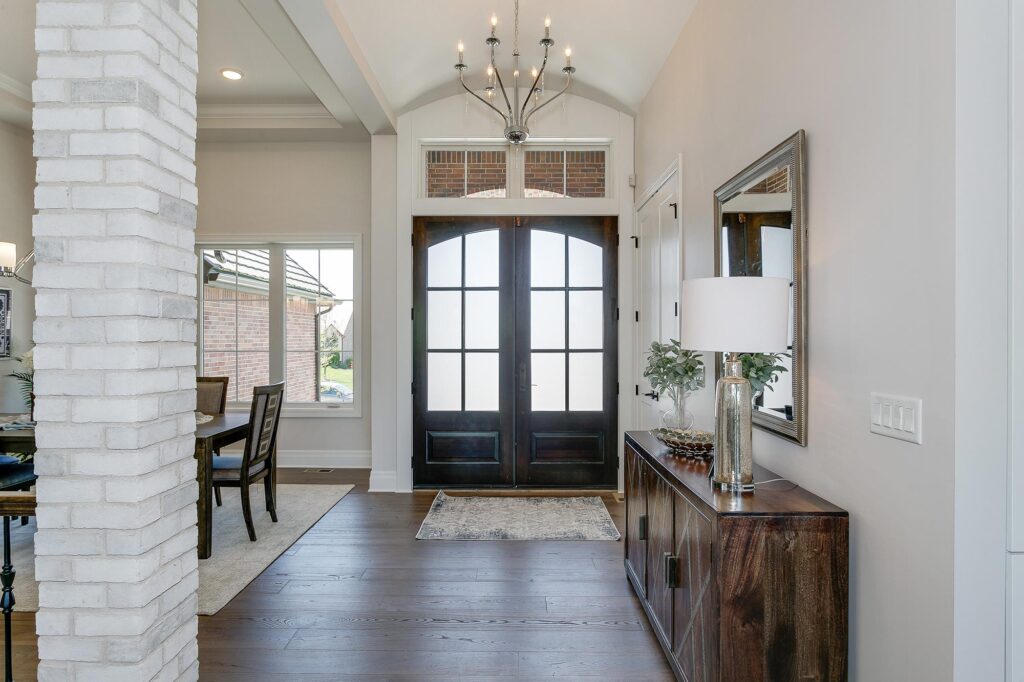 2126-Clear-Creek-St-Wichita-KS-print-010-089-Foyer-4200x2800-300dpi