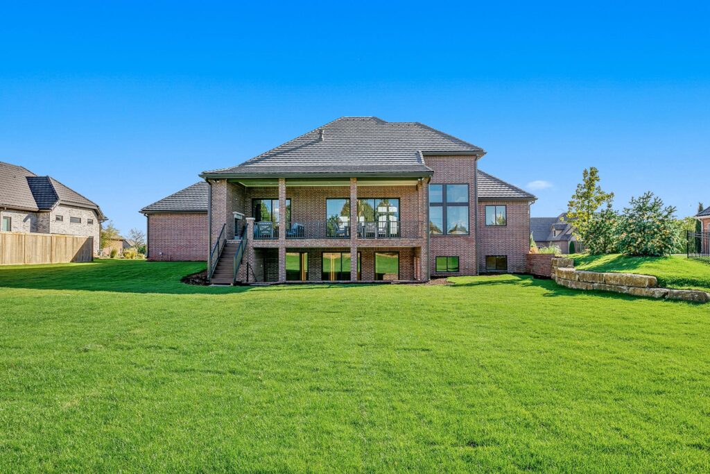 2126-Clear-Creek-St-Wichita-KS-print-087-047-Rear-Exterior-2500x1667-300dpi