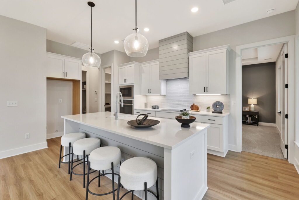 22-web-or-mls-0U9A7043