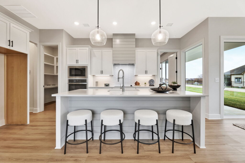 23-web-or-mls-0U9A7053