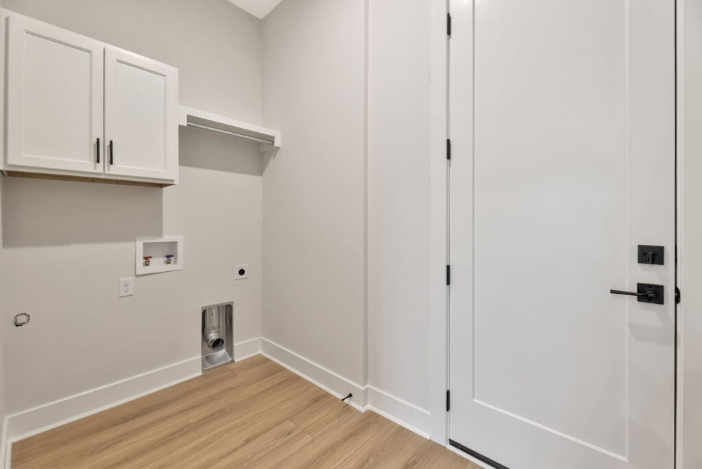 32-web-or-mls-0U9A7133