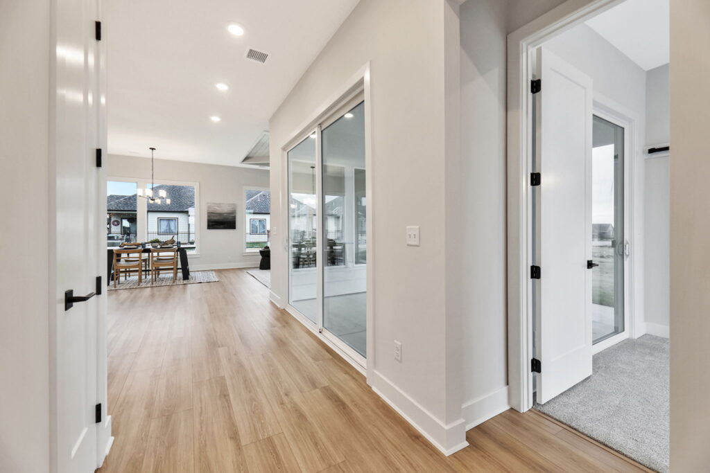 6-web-or-mls-0U9A6895