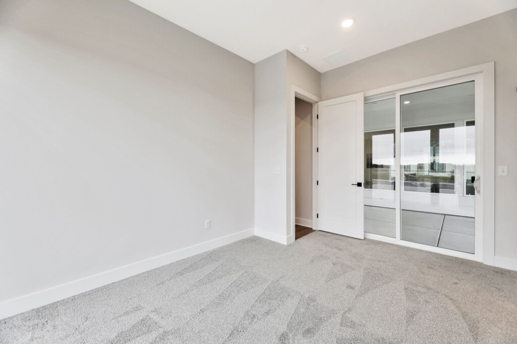 9-web-or-mls-0U9A6923