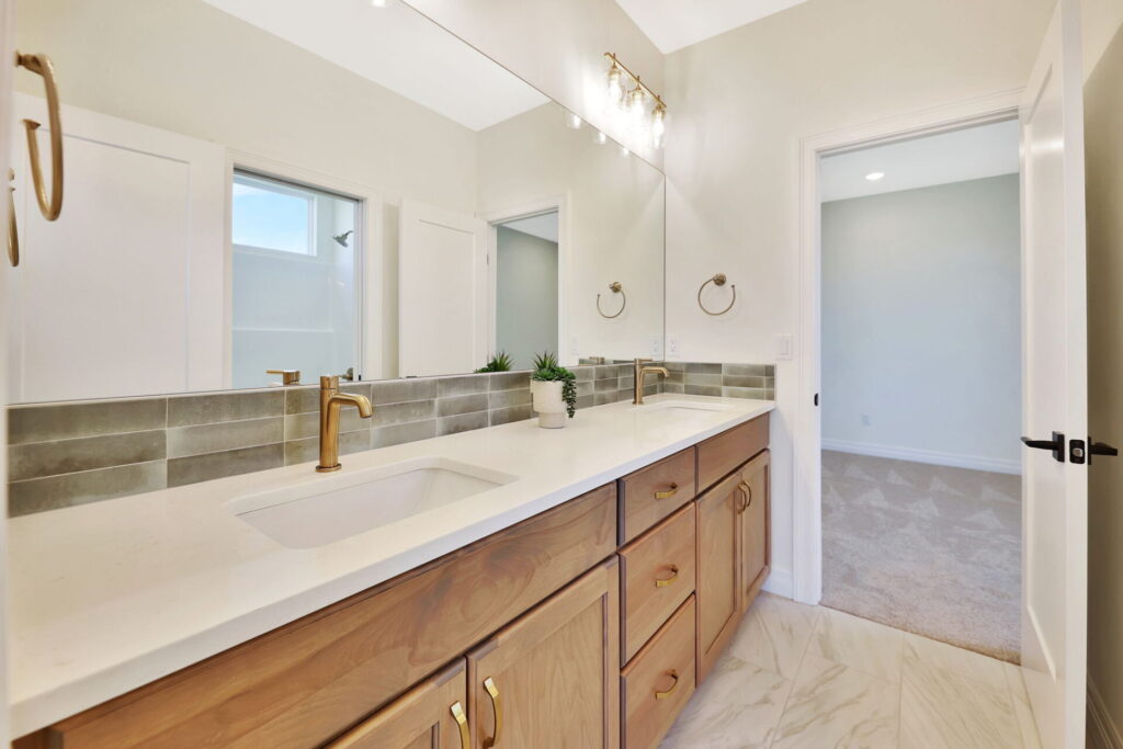 11-web-or-mls-A08A9194