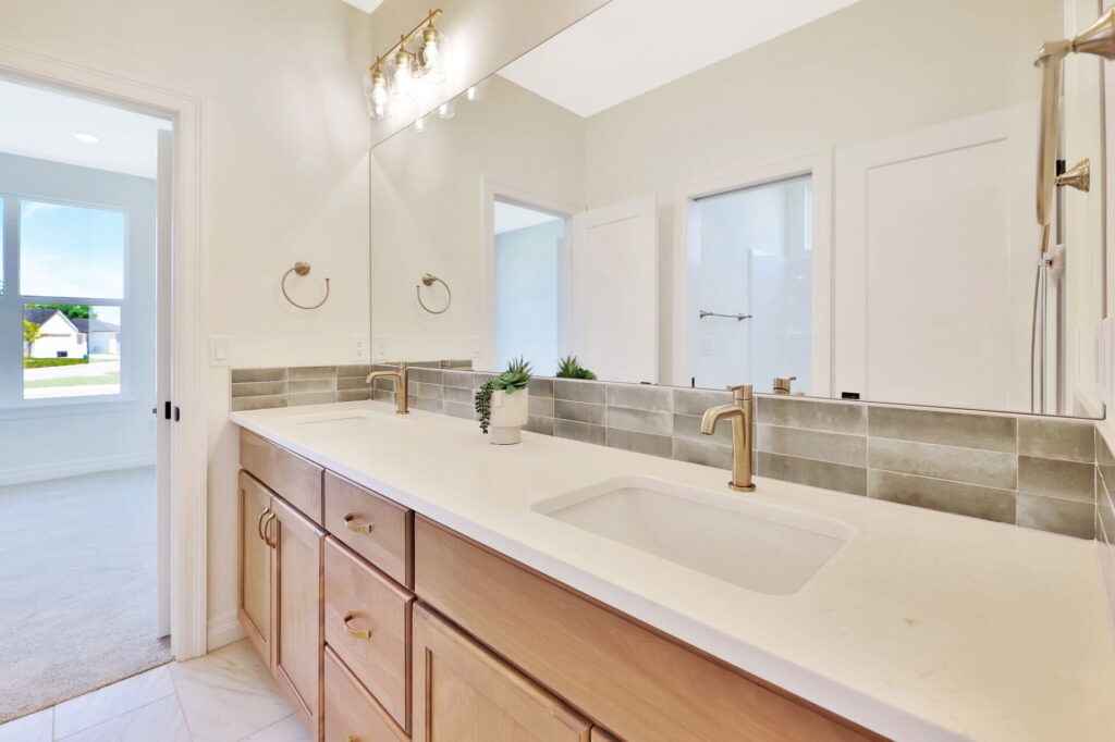 12-web-or-mls-A08A9200