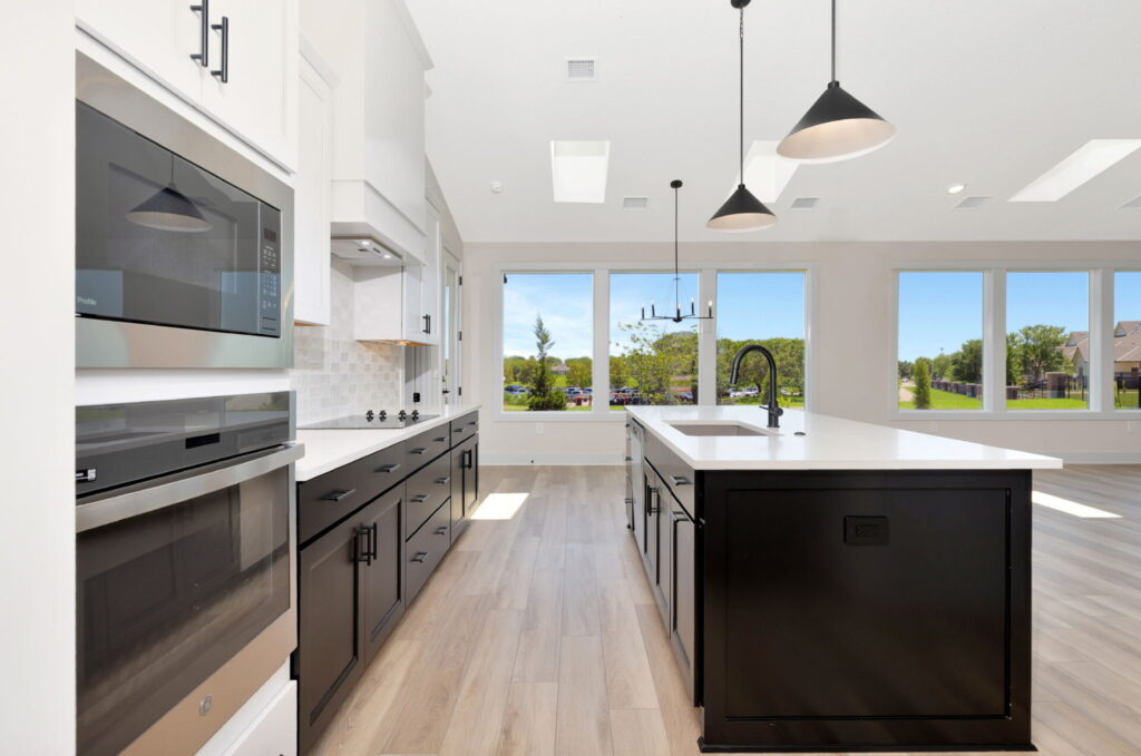 24-web-or-mls-F16A5474