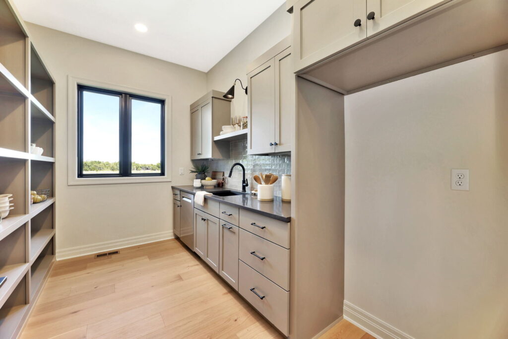 21-web-or-mls-0H5A4243