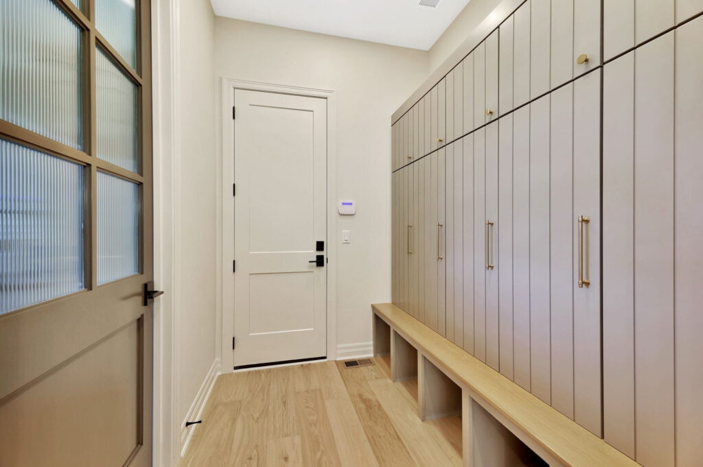 24-web-or-mls-0H5A4233