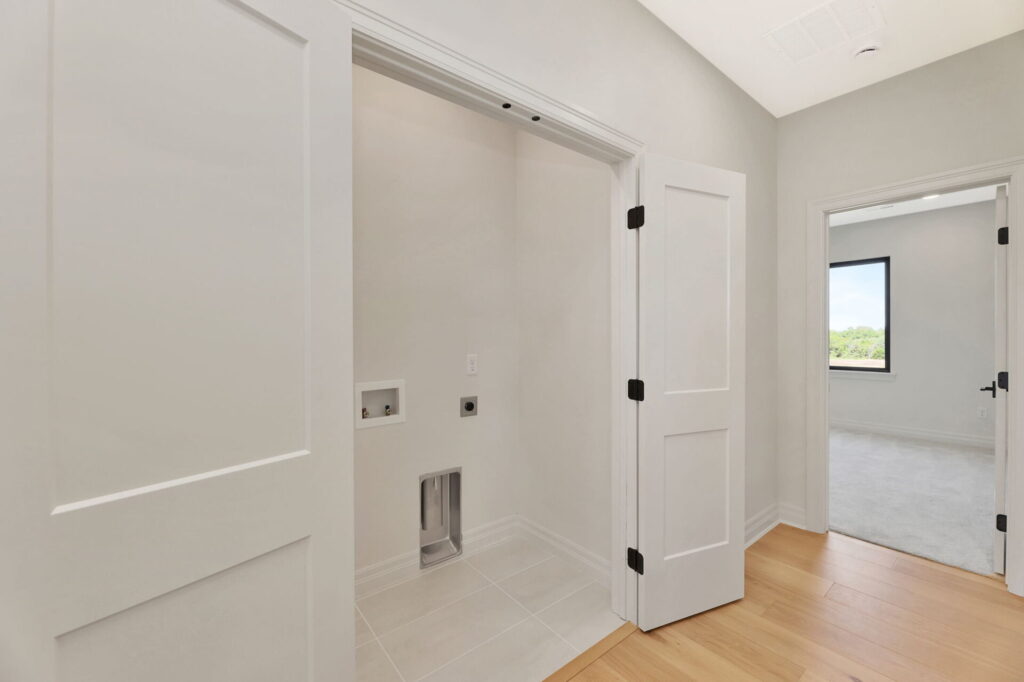 52-web-or-mls-0H5A4418