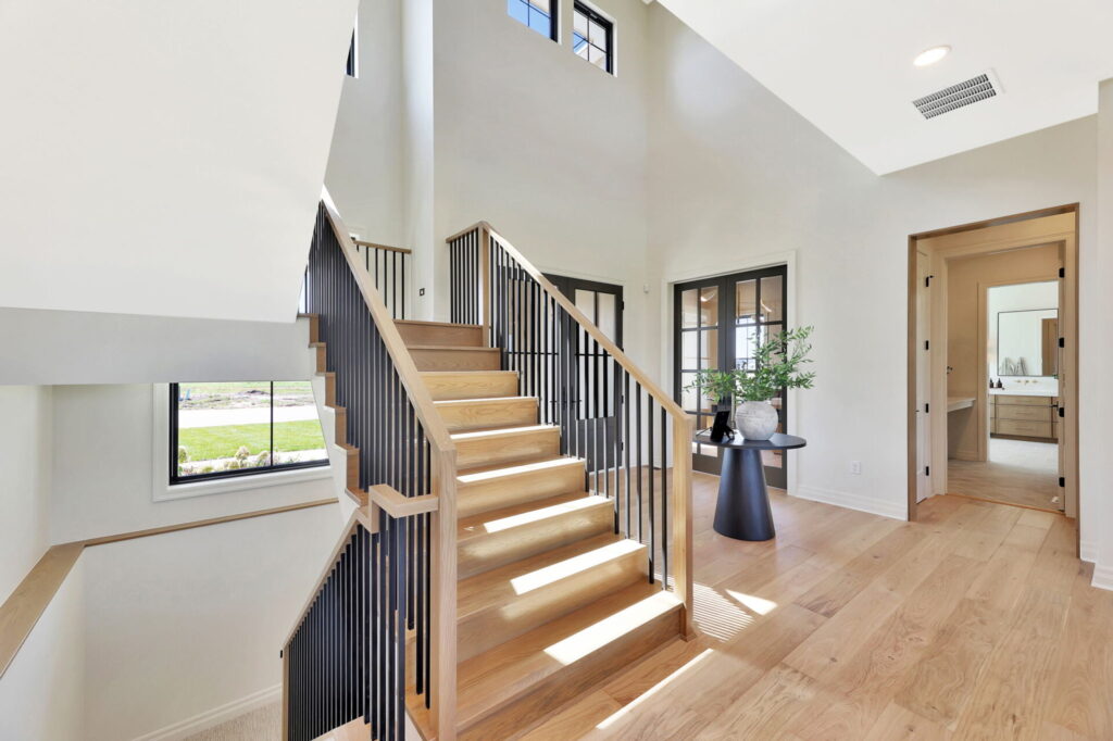 8-web-or-mls-0H5A4215