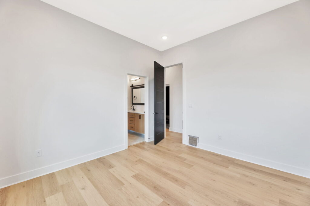 15-web-or-mls-0H5A2856