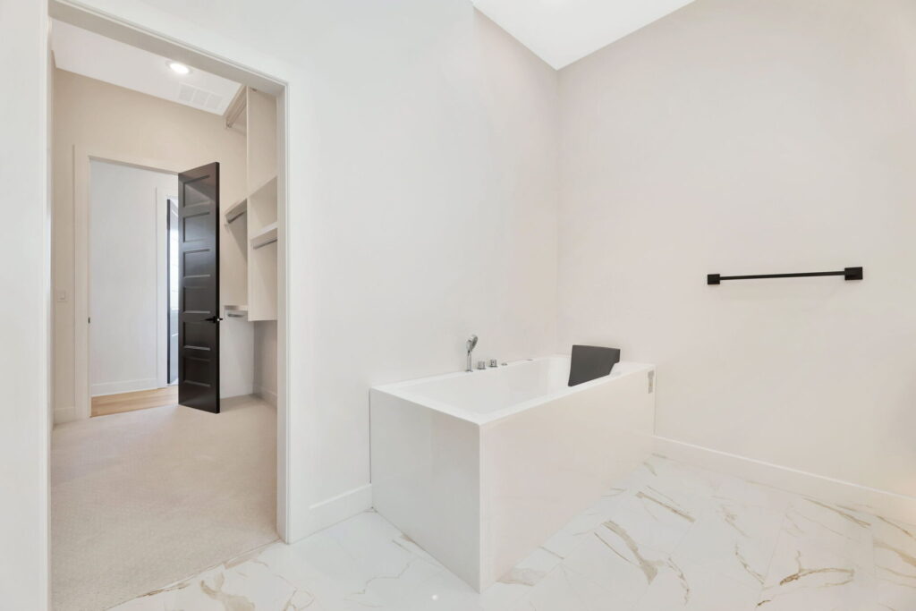 24-web-or-mls-0H5A2776