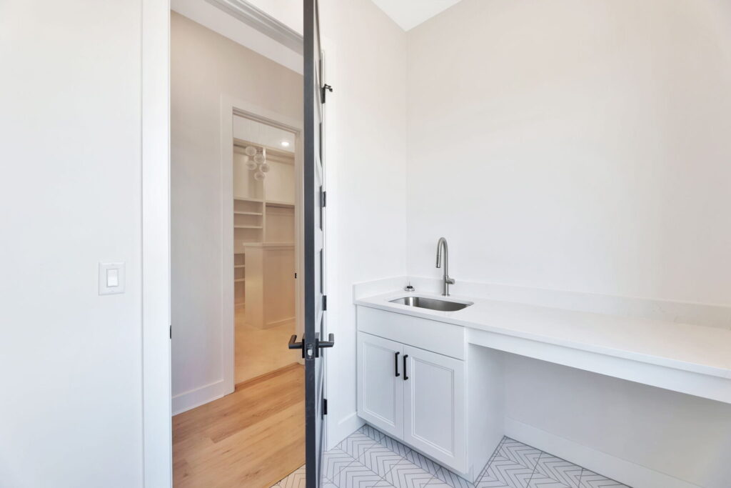 29-web-or-mls-0H5A2801