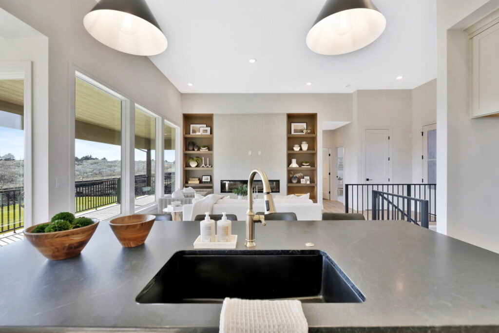 16-web-or-mls-A08A3223