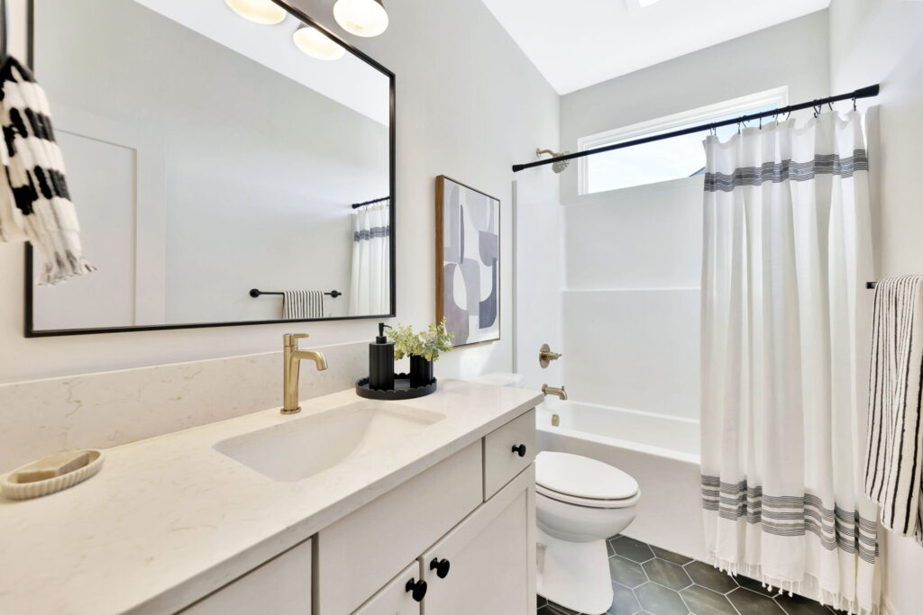 41-web-or-mls-A08A3449