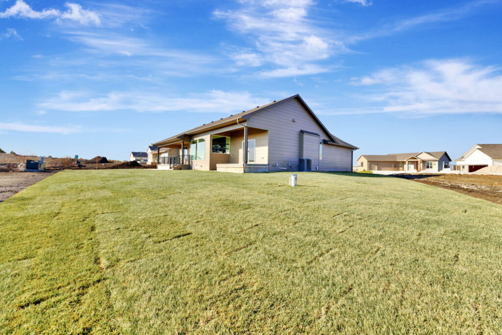 66-web-or-mls-A08A3676