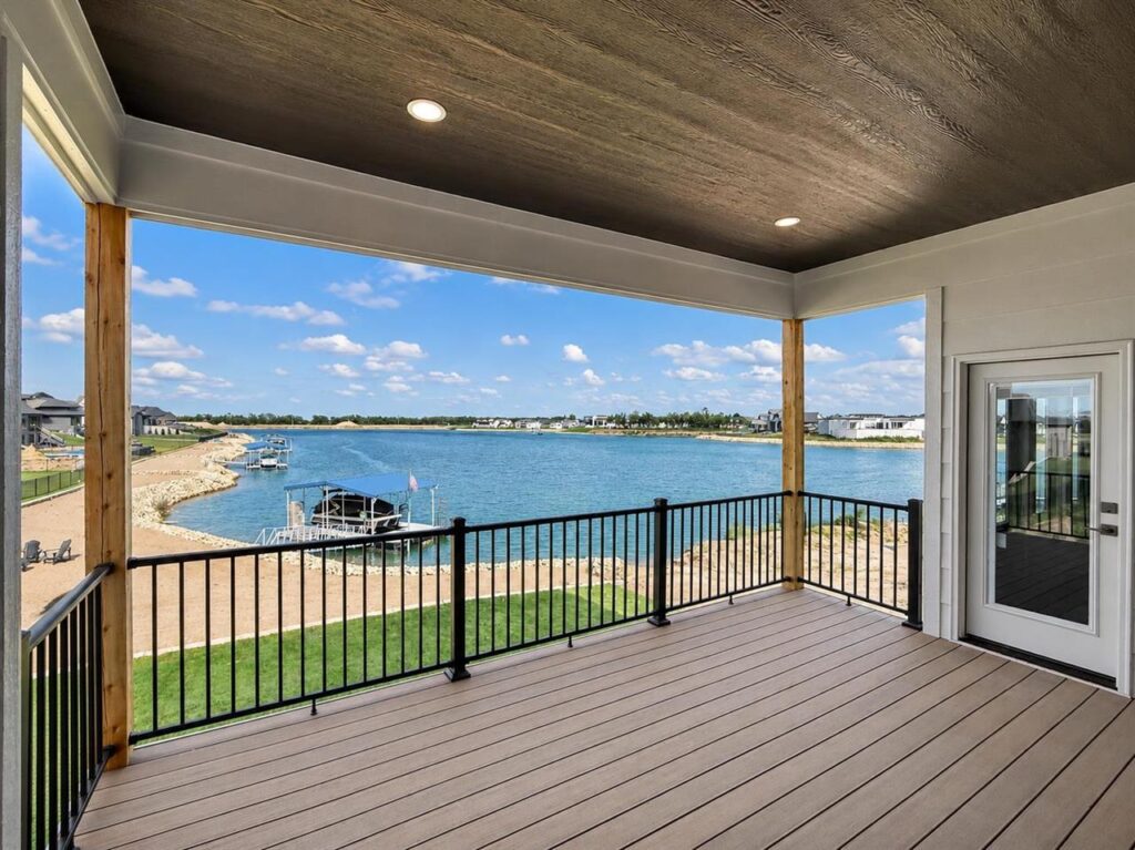 13 Deck to Lake
