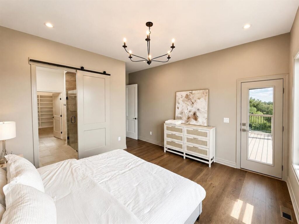 15 Master Bedroom