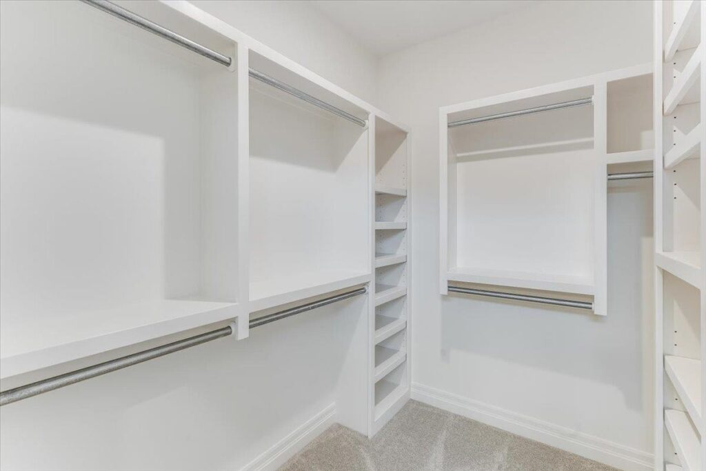18 Master Closet