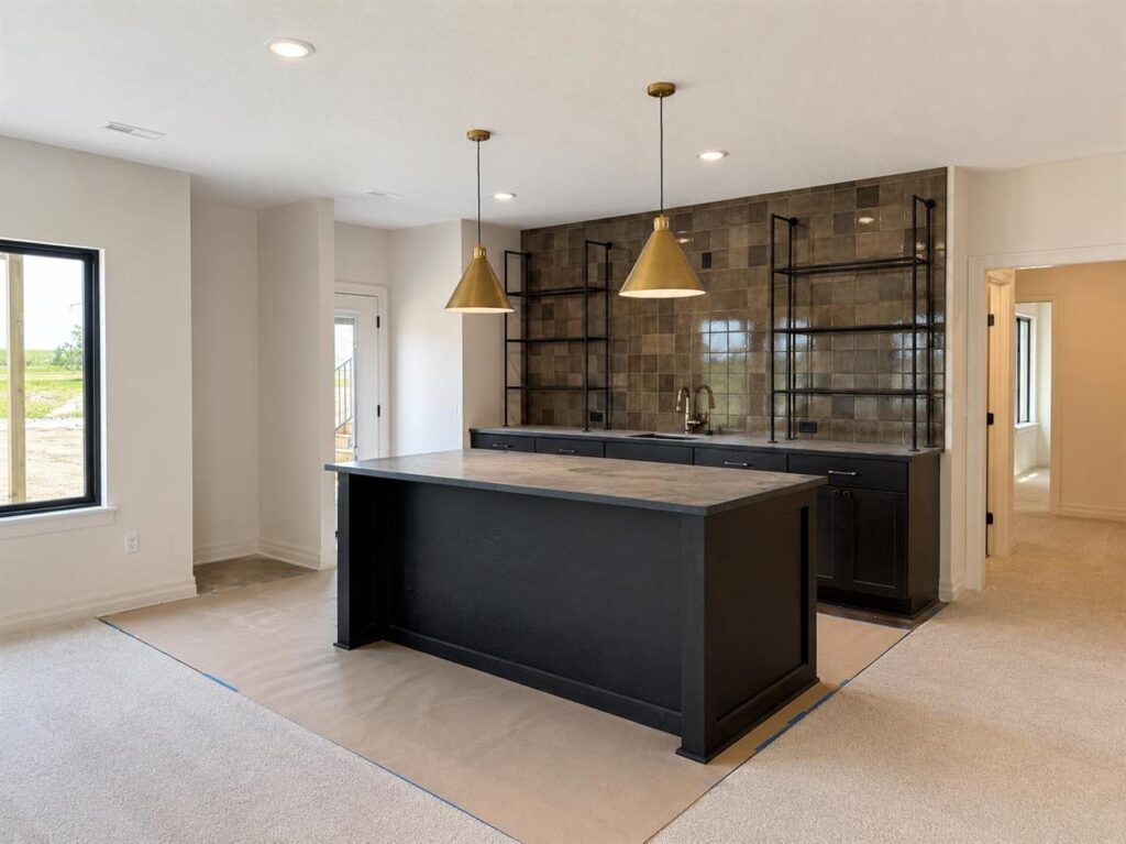 27 Wet Bar