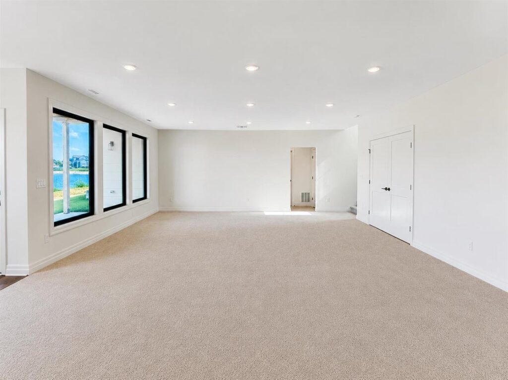 32 Rec Room