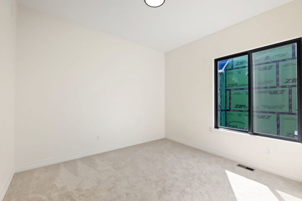 26-web-or-mls-0H5A8127